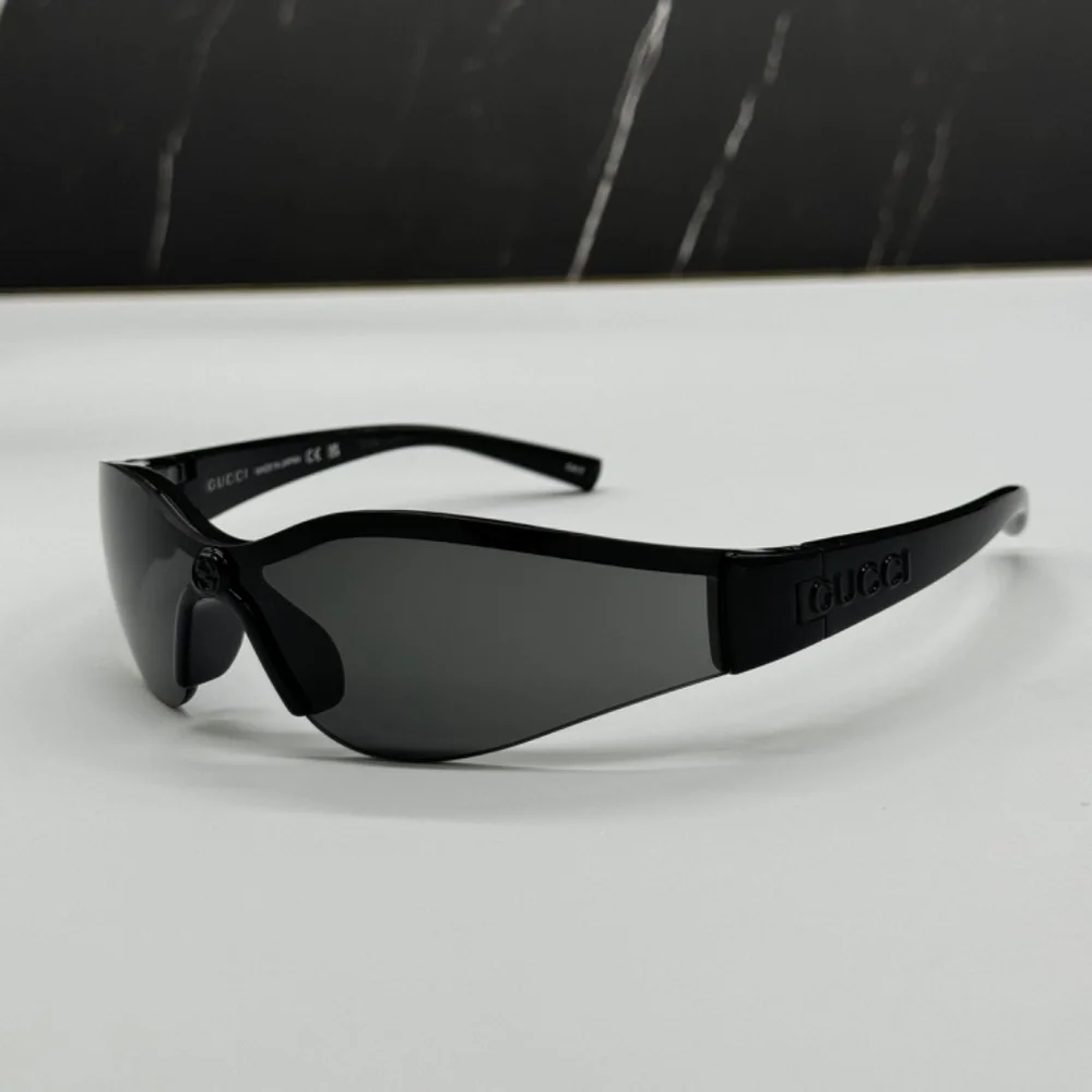 NEW GG1651S 001 GUCCI BLACK GREY GEOMETRIC UNISEX GUCCI SUNGLASSES